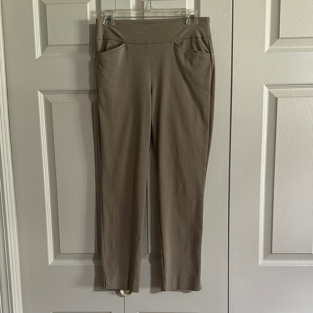 Chico's Tan Ankle Cropped Pants